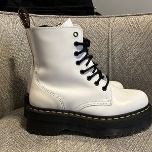 Platform Jadon Dr. Martens barely worn - Doc Marten's White